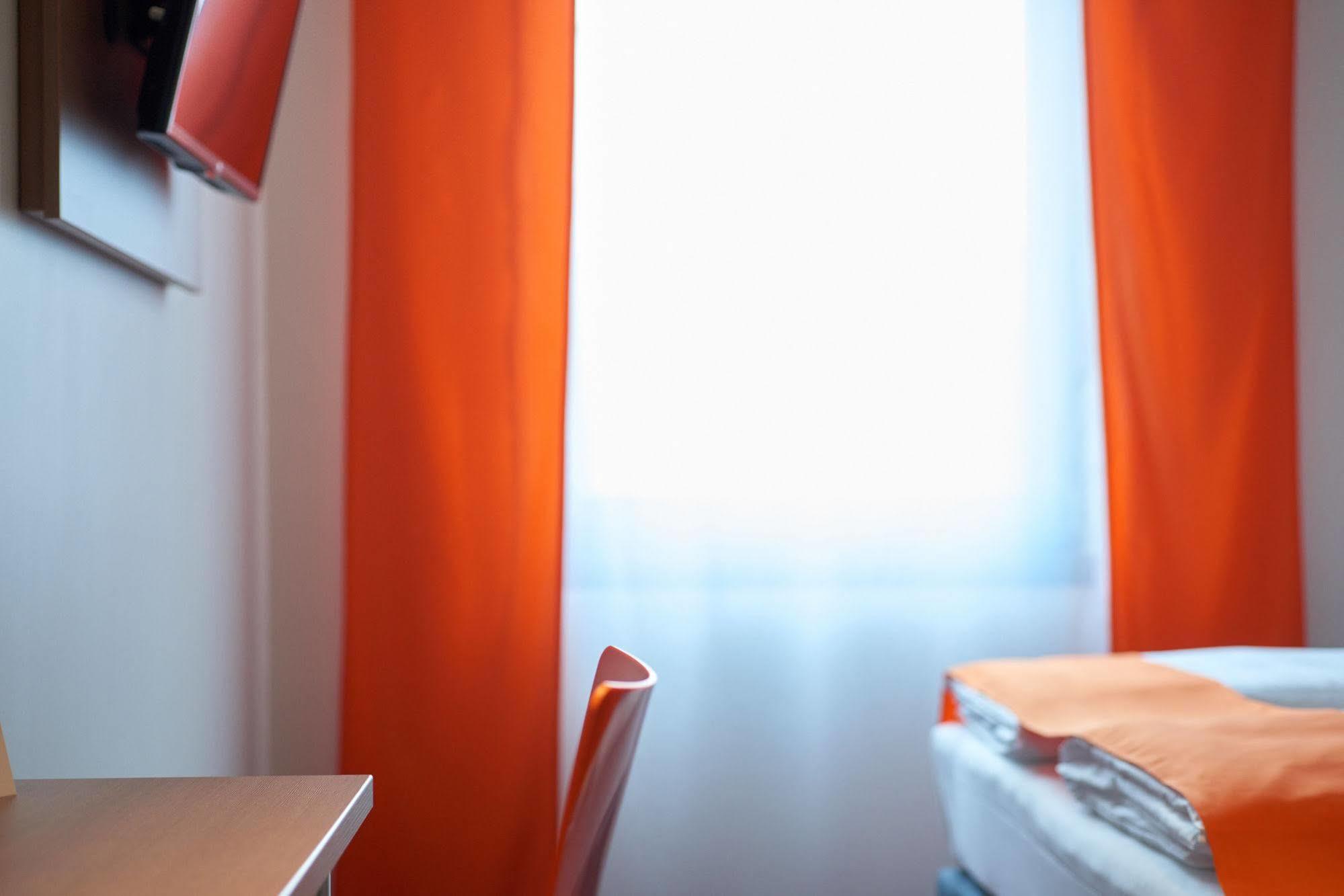 Mcdreams Hotel Moenchengladbach Екстериор снимка