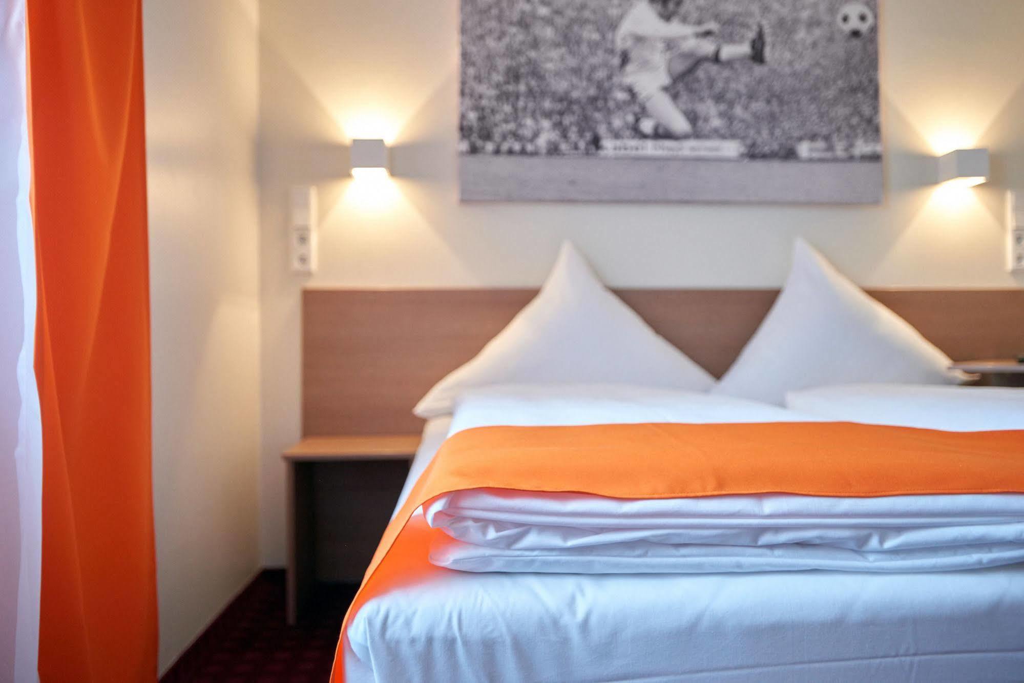 Mcdreams Hotel Moenchengladbach Екстериор снимка